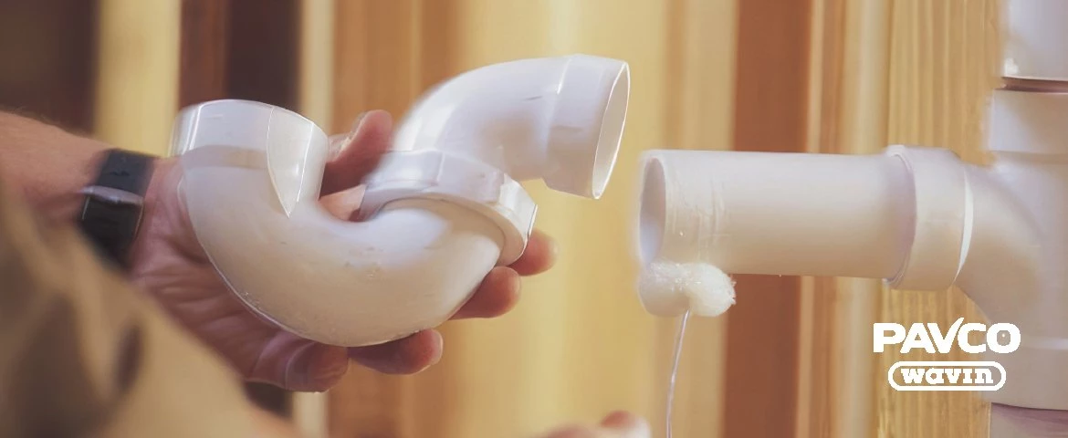 ¿Cómo evitar fallas en uniones de tubería PVC?